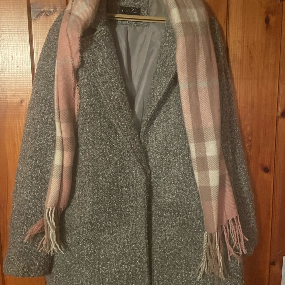 Rue 21 coat with scarf